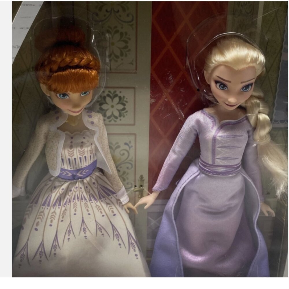 Disney Anna and Elsa Frozen II Doll Set NIB - Picture 2 of 7